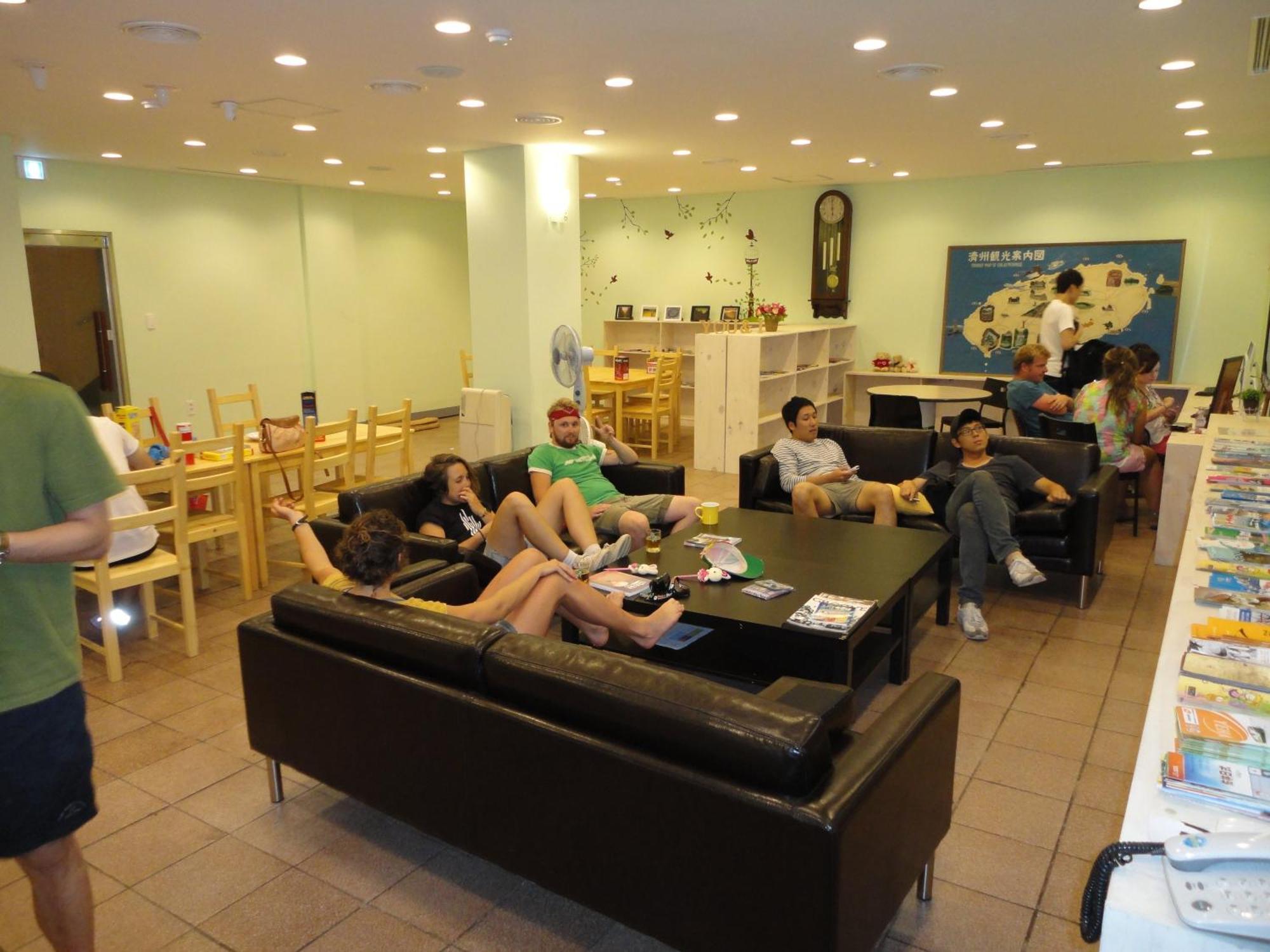 You&I Guesthouse Jeju Bagian luar foto