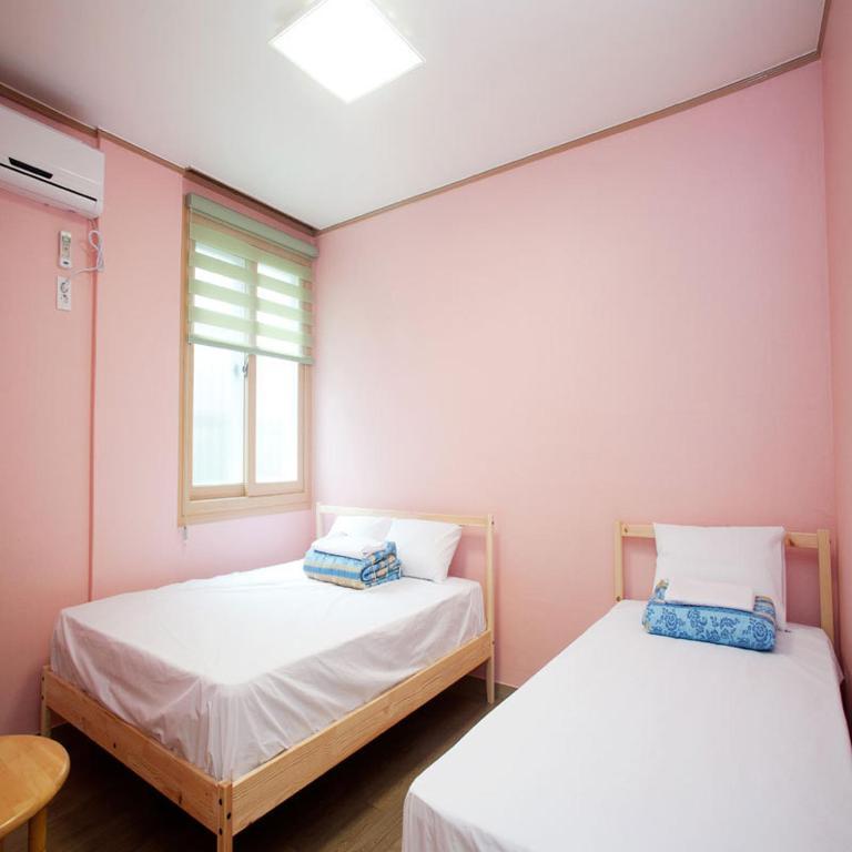 You&I Guesthouse Jeju Ruang foto